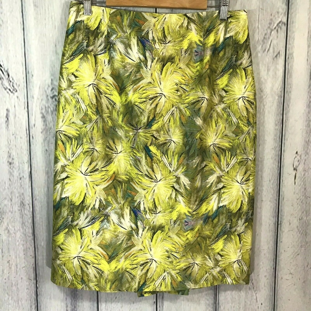 Doncaster 100 % Silk Skirt with Pleated back Slit